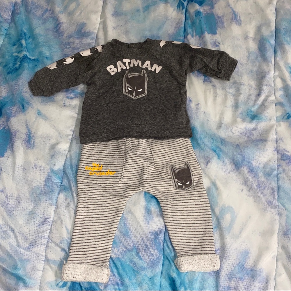 0-3 month baby boys Batman outfit.